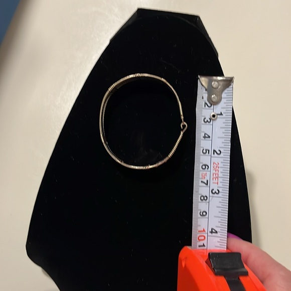 Bangle bracelet - Picture 9 of 10